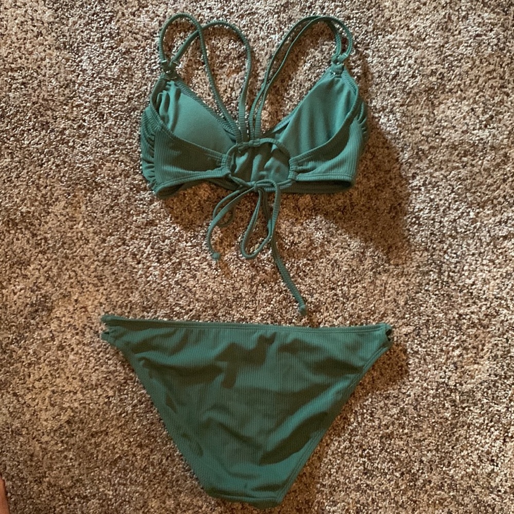 Bikini set - Picture 2 of 4